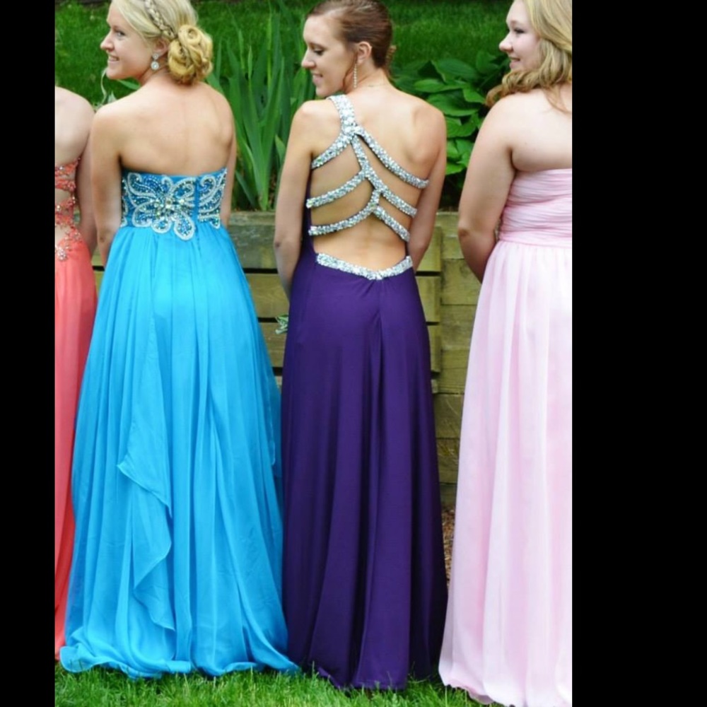 Prom Dress - Picture 6 of 6